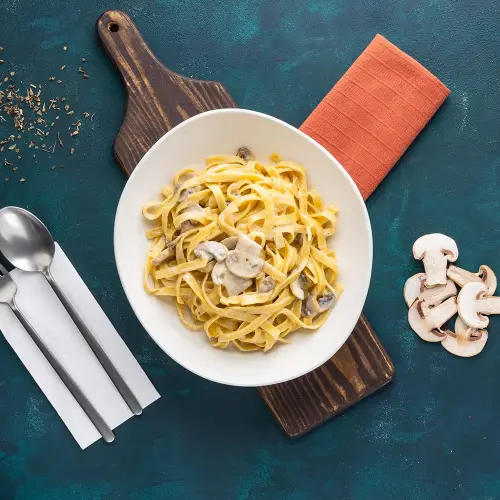 KREMALI MANTARLI TAGLIATELLE