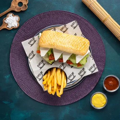 BEYAZ PEYNIRLI SANDVIC