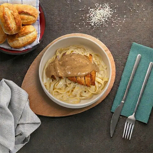 KREMALI TAVUKLU TAGLIATELLE